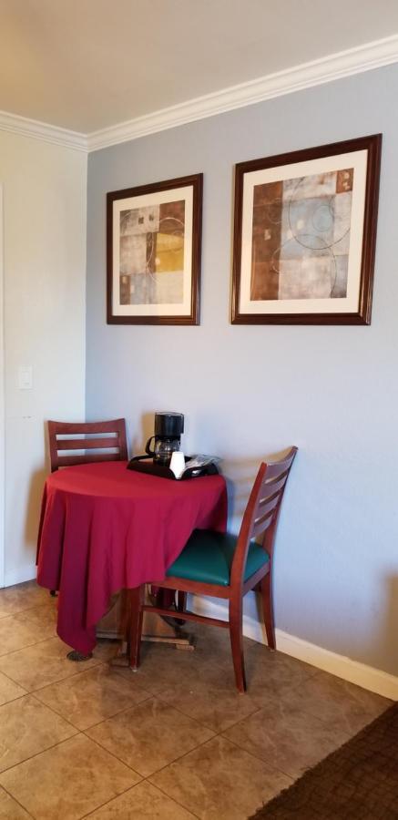 Sierra Crossing Motel Bloomington Bagian luar foto