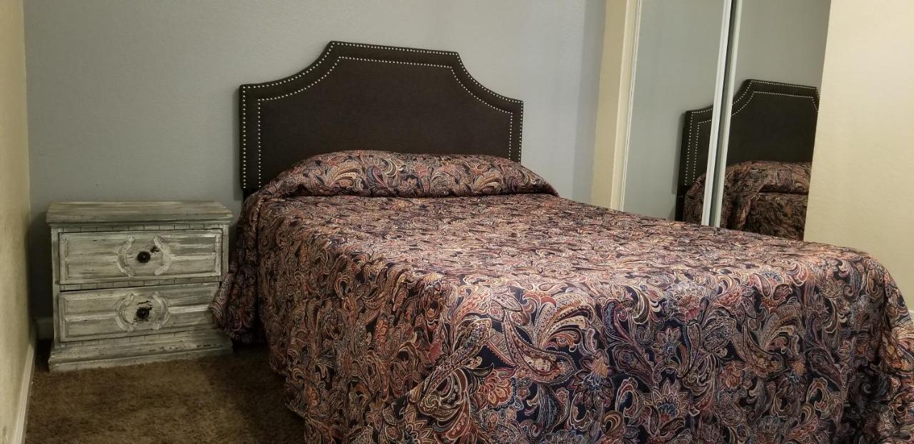 Sierra Crossing Motel Bloomington Bagian luar foto