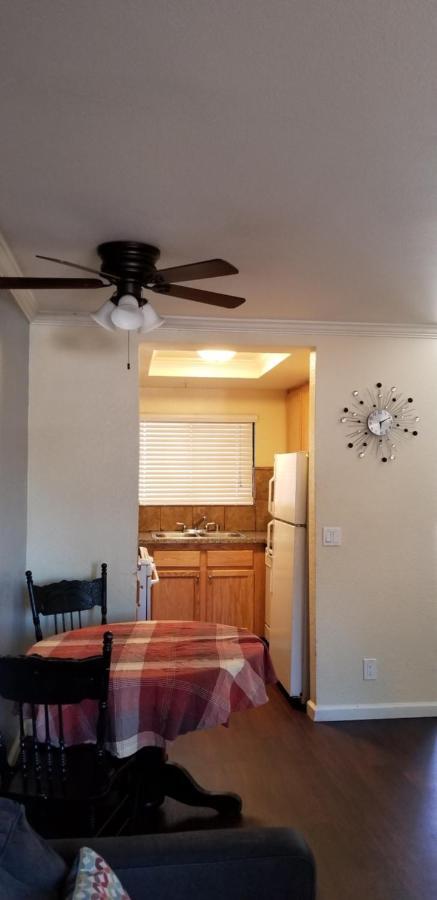 Sierra Crossing Motel Bloomington Bagian luar foto