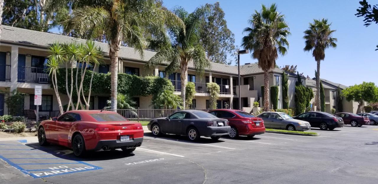 Sierra Crossing Motel Bloomington Bagian luar foto
